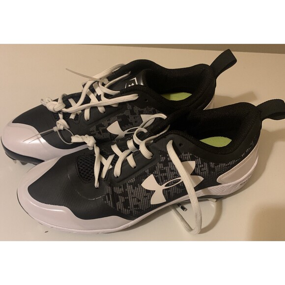 Under Armour Charged Mens Sz 8 Black On Black W/ White Trim Baseball Cleats. NEW - Picture 2 of 7